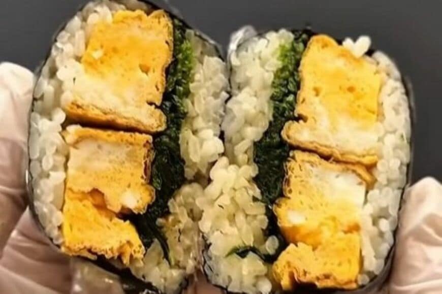 「弁当歴40年」の主婦が作る簡単にできて見栄えも良い【おにぎらず弁当】　基本の材料3つで最高に「映える」彩りの良い一品が話題