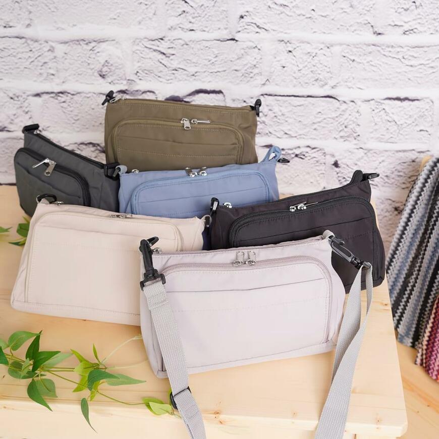 出所：ワークマン公式オンラインストア 高撥水Dayライフショルダーポーチ