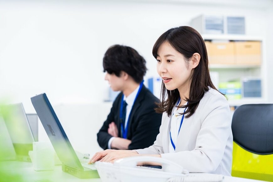 「国家公務員」vs「地方公務員」、年収が高いのはどっち？給与・ボーナスを徹底比較