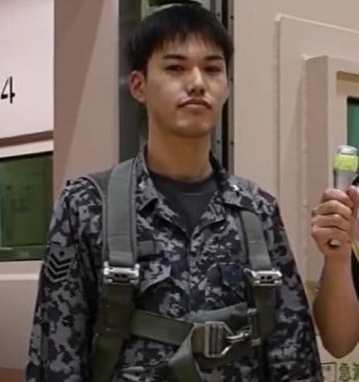 【自衛隊のお仕事】“健康の守護神”が他の自衛官を低酸素状態に！？空自の特殊装置「チャンバー」を扱う衛生隊員が話題