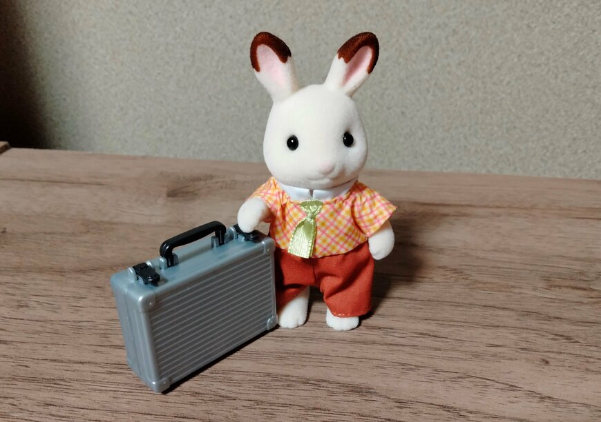 筆者撮影（セリア、ミニチュア アタッシュケース）