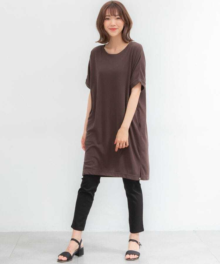 出所：ハニーズ公式通販サイト　コクーンワンピース