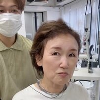 【劇的】カットに“不満”を持っていた女性が〈ひし形ショート〉で大変身！理想的な髪型に笑顔の花開く