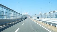 道路上に掲げられた「電光掲示板」　眠そうな人へ向けた「ユーモアたっぷりの一言」に反響