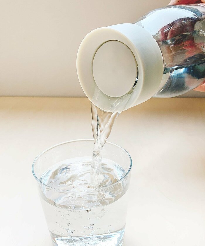 3COINS公式 《360度どこからでも注げる》ウォーターボトル/KITINTO