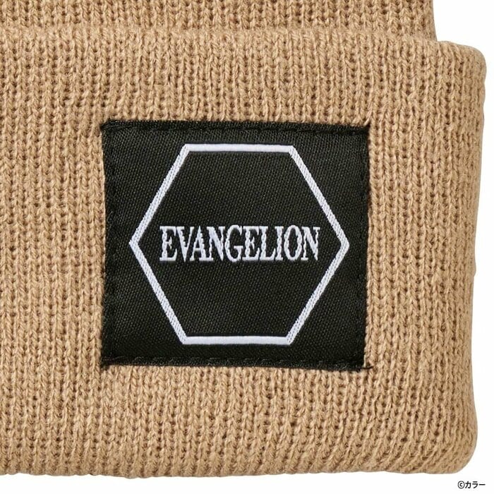 頭を優しく包み込む暖かいニット帽は冬の必需品