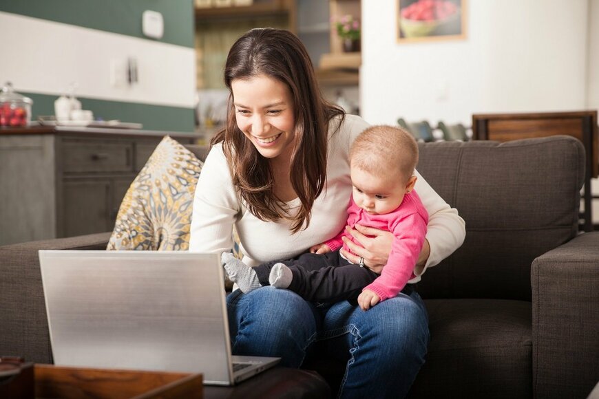 1人4役、子どもを背負って営業も！ なぜそんなに前向きな生き方ができるの？