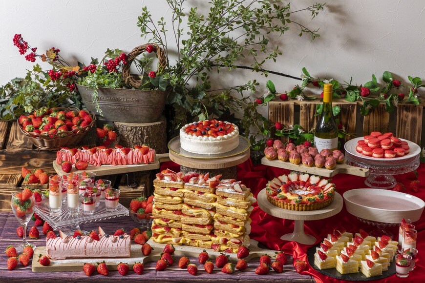 画像出所：いちごBonBonBERRY 伊豆の国factory「いちごづくしのスイーツビュッフェで旬のいちごをいちご狩り！ 静岡県産いちごの食べ放題を2月15日(水)から開催」（アットプレス）