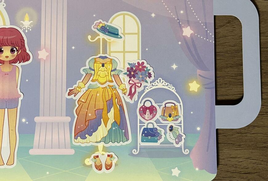 筆者撮影（セリア、ドレスアップシールバッグ ファンタジーキャッスル）