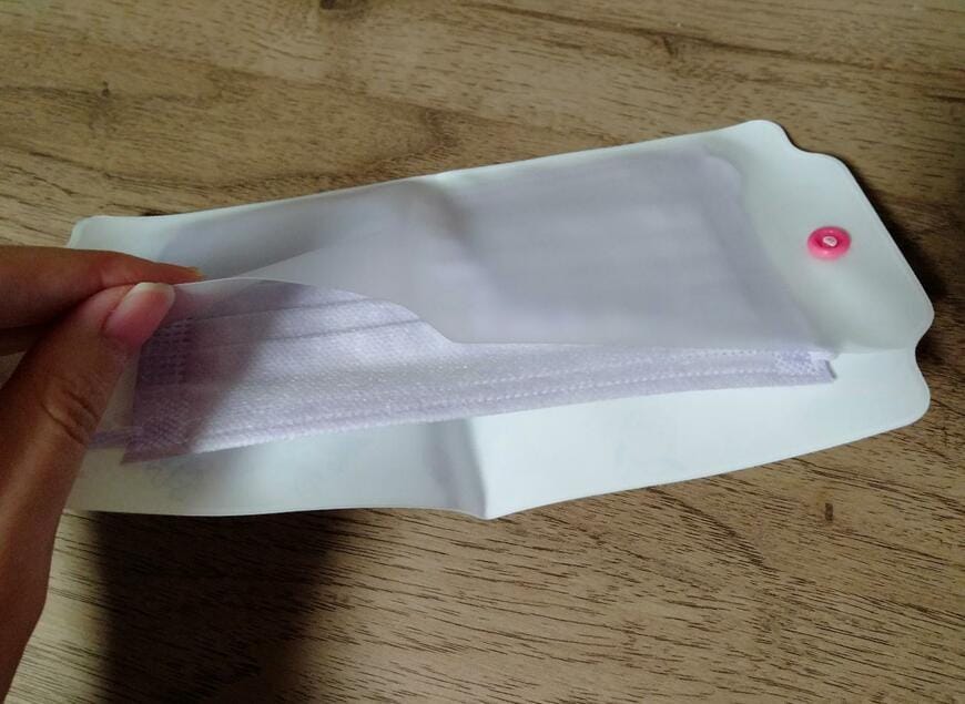 筆者撮影（セリア、仮置きマスクケース M/X フレーバー）