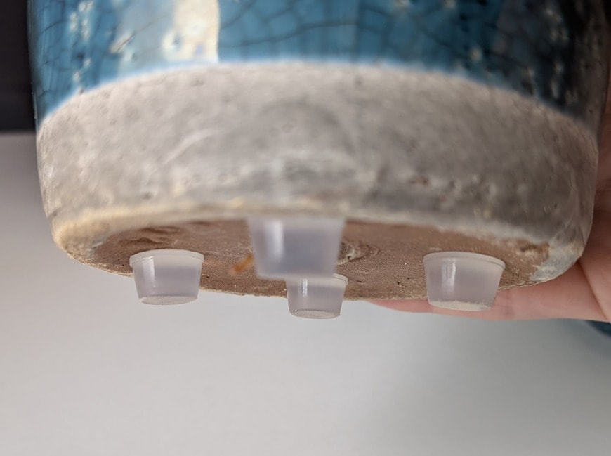 「透明でシンプルなので、貼り付けたあとも目立ちません。」