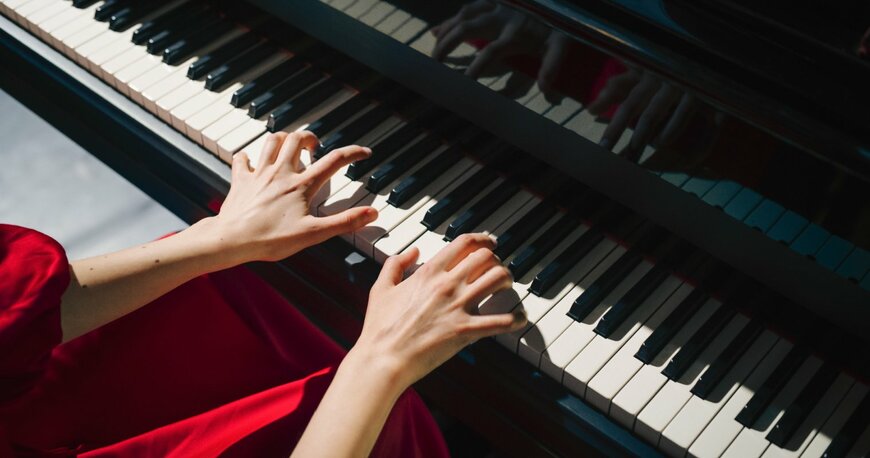 趣味の「洋楽器の演奏」にかかる年間平均費用は3万2600円