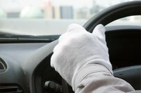 「タクシー運転手で月収40万円は無理？」月収別の「偏差値」一覧表でわかるタクシー業界のリアルな「月収事情」！平均額、最高額も紹介