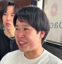 夫婦で来店した男性「がっつり短髪に！」とオーダーした結果…劇的イメチェンした姿に大反響