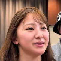 「すごーい！」髪の広がりに悩む女性が「お任せカット」でショートヘアに大胆イメチェン！スッキリとした仕上がりに笑顔