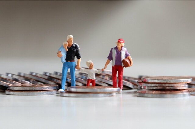 「年収400万円」は令和の標準世帯？ 全体の何割か。値上げに負けない家計づくり