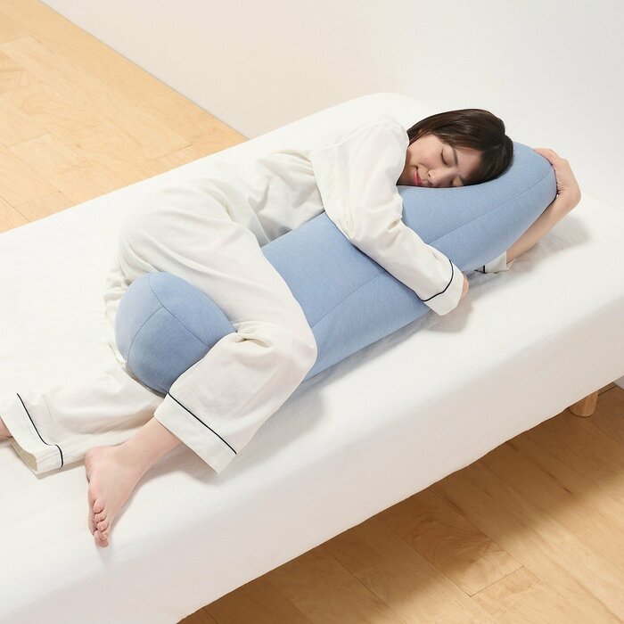 無印良品 背当てにもなるひんやり抱き枕