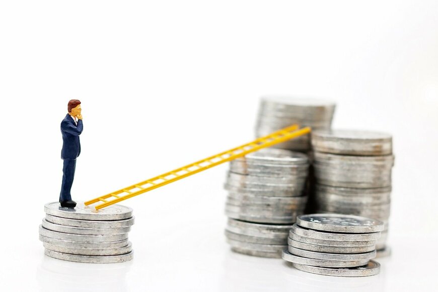 年収・資産が少ない層でも投資をする人が増えている～消える500万円の壁