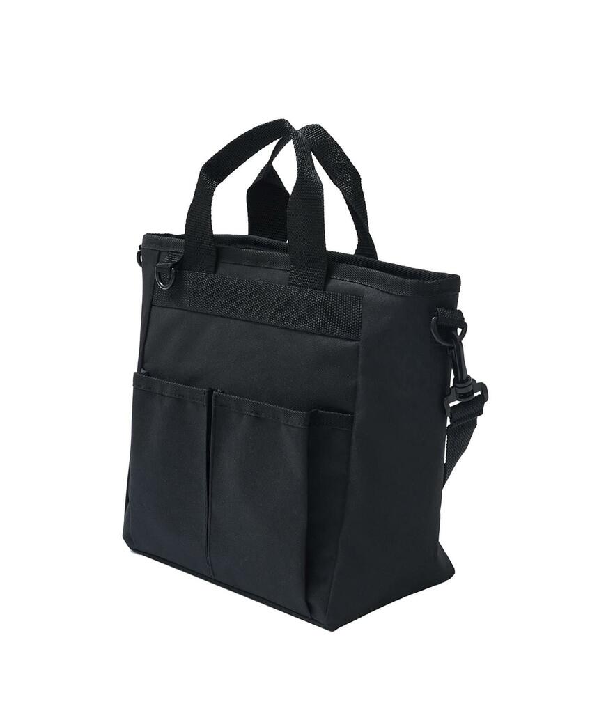 出所：パルグループ公式ファッション通販サイト 3COINS 保冷ショルダートートバッグ