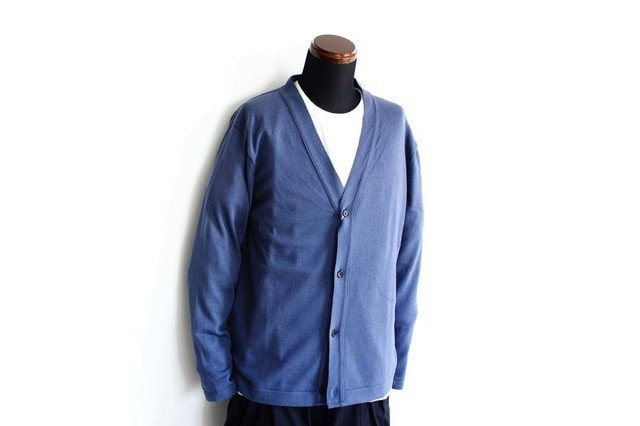 Still by hand - ラインカーディガン ¥17,600（税込）