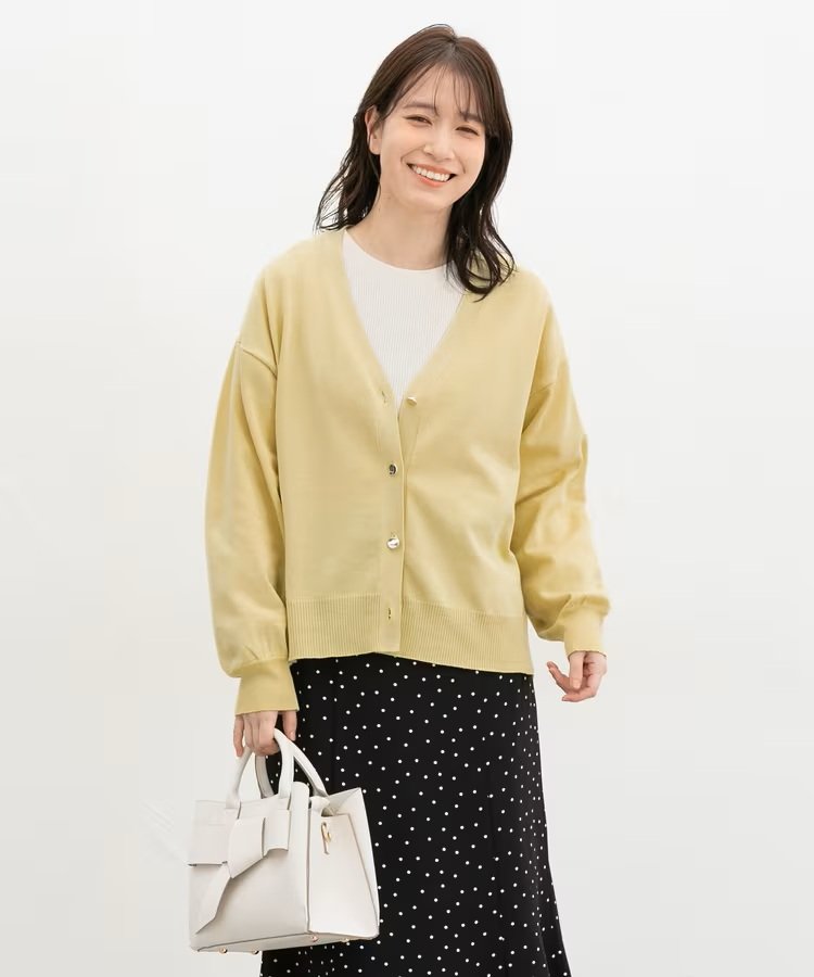 出所：ハニーズ公式通販　花粉対策Ｖネックカーディガン