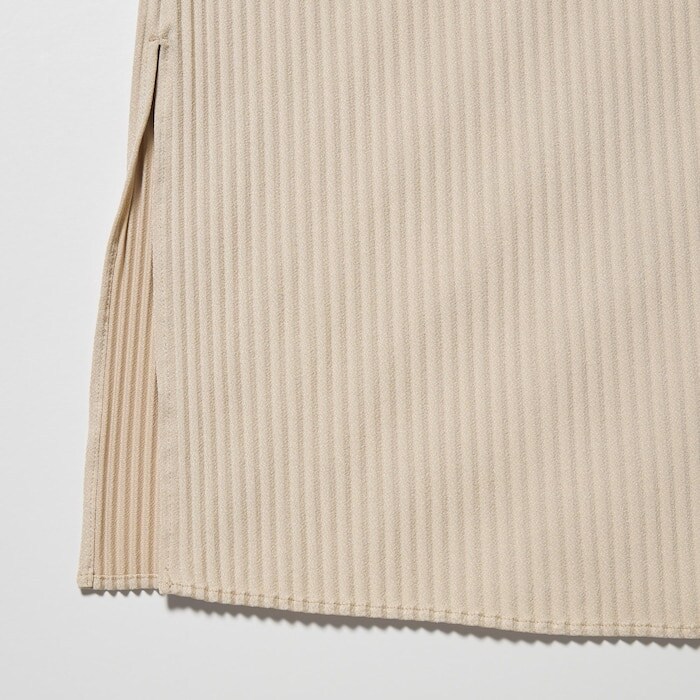 出所：ユニクロ公式 プリーツワンピース（半袖）セットアップ可能