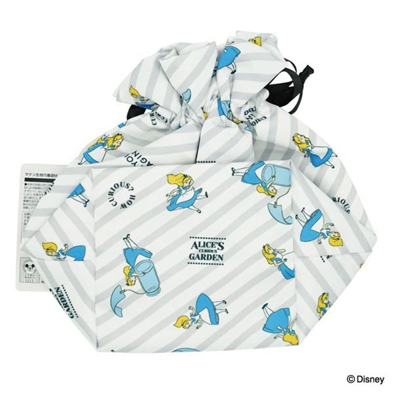出所：キャンドゥ公式　【数量限定】ディズニー／ふしぎの国のアリス　サテン生地巾着袋　Ｍ