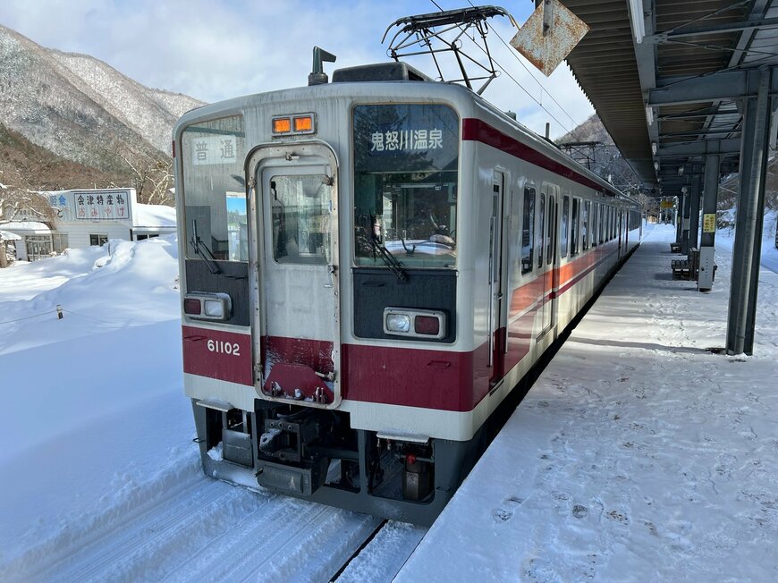 修復された電車
