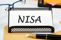 【NISAの積立投資】毎月1万円と5万円で20年後はどれだけ差がつく？ファンドの選び方＆積立投資を始めたら「あとはほったらかしでOKなのか」も確認
