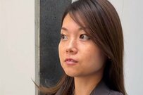 【骨格ナチュラル】ロングヘアの女性が骨格診断で「切りっぱなしボブ」にイメチェン！　仕上がりに「魅力がいかされている」と称賛の声