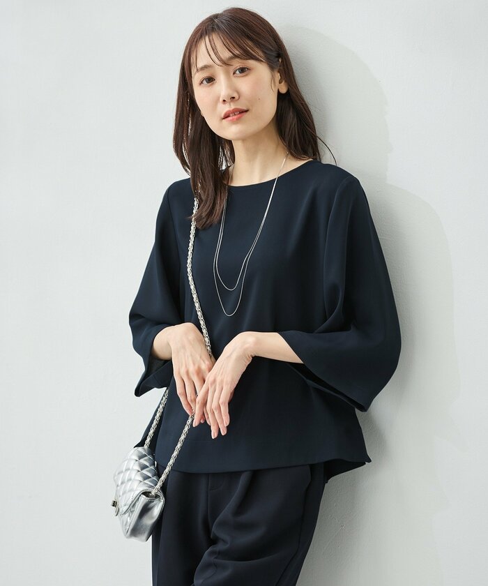 7分袖アクセ付ブラウス(税込2980円)