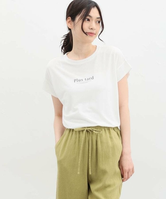 ハニーズ、汗ジミ軽減ロゴTシャツ着用例