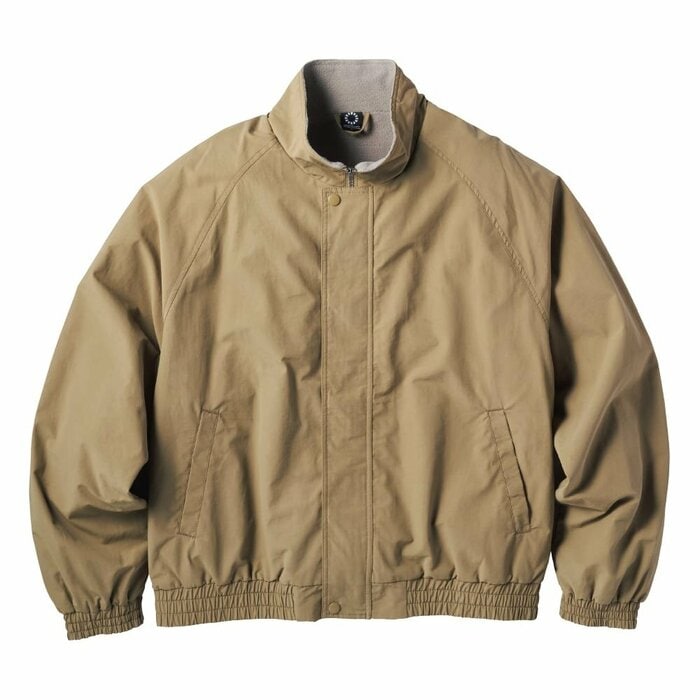 ワークマンの「裏フリースウェザークロスジャケット」