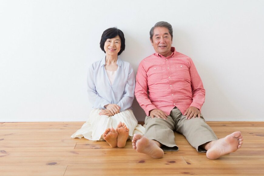【最新】老齢厚生年金「モデル夫婦は月約22万円」夫婦の年収別に年金月額も試算