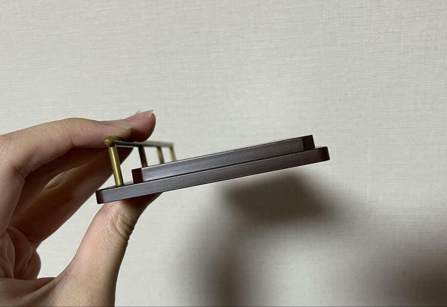 セリア、ミニチュアミュージアム展示台画像