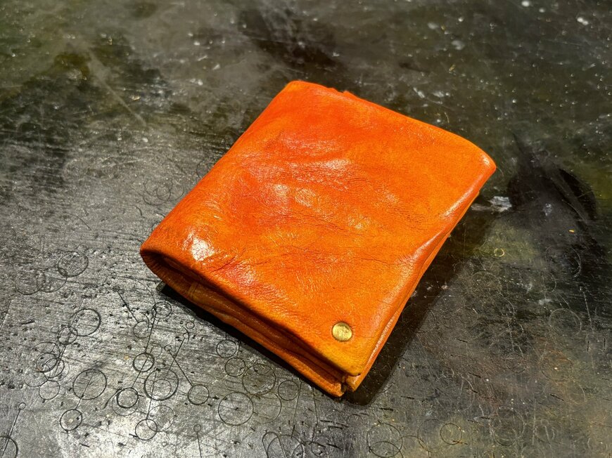 色艶もよくなった修復済みの革財布