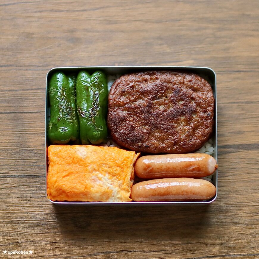 4品がピッタリ詰まったお弁当箱