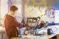 プログラミングにYouTuber講座？最新の習い事の傾向と背景