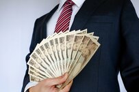 働く世帯の「平均貯蓄額」は約1500万円！「貯蓄4000万円以上ある世帯」の世帯年収は平均いくら？