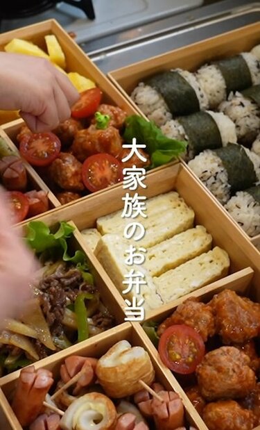 ピクニック！お花見！家族のお弁当に！高さがある根来塗り　重箱　弁当箱　仕切り付き ピクニック！お花見！家族のお弁当に！高さがある根来塗り 重箱 弁当