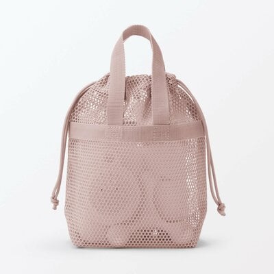 無印良品、立体メッシュ持ち手付き巾着商品画像