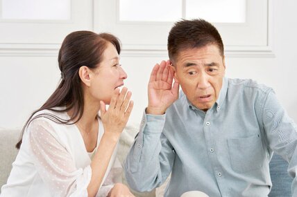 【70歳代シニア】「貯蓄3000万円以上の世帯」は2割超に。平均貯蓄額はいくら？《在職老齢年金制度》支給停止調整額が見直しへ