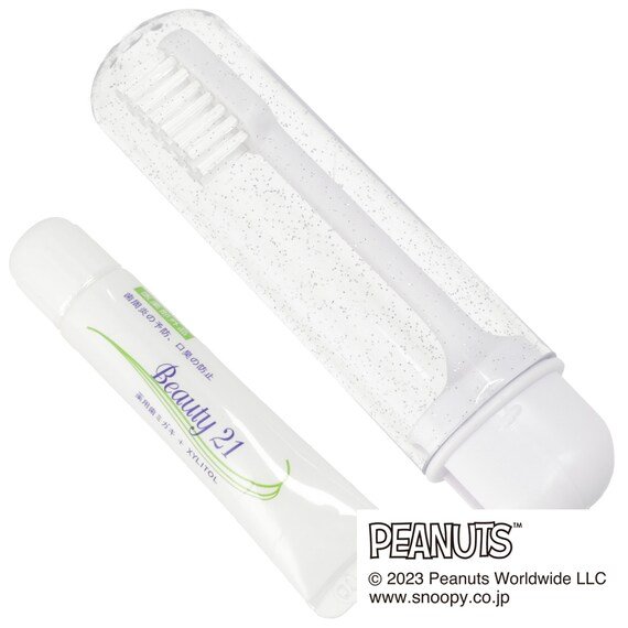 スヌーピーと仲間たちがかわいい携帯用歯ブラシセット