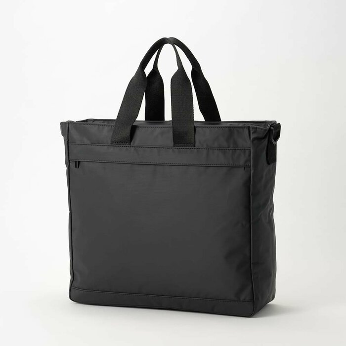 お出かけ用のバッグとしても活躍しそうですね