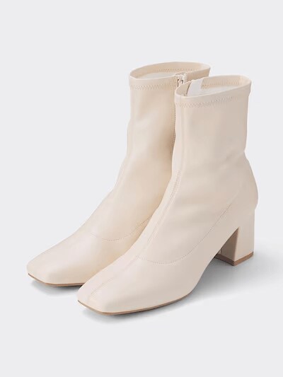 足にやわらかくフィットするウルトラストレッチヒールブーツ