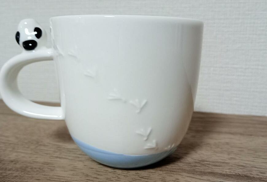 筆者撮影（キャンドゥ、ぷくぷくシマエナガ マグ）