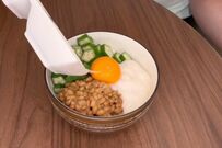 「信じられない！」外国人がネバネバ丼にまさかの好反応!? 日本人とのやりとりが面白い