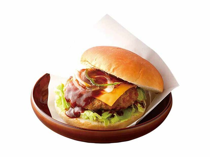 洋食屋さんのデミグラスソースのような、甘みとコクがあり味わい深いのが特徴