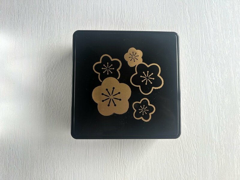 【ダイソー】ミニ三重箱（黒・13cm）筆者撮影写真