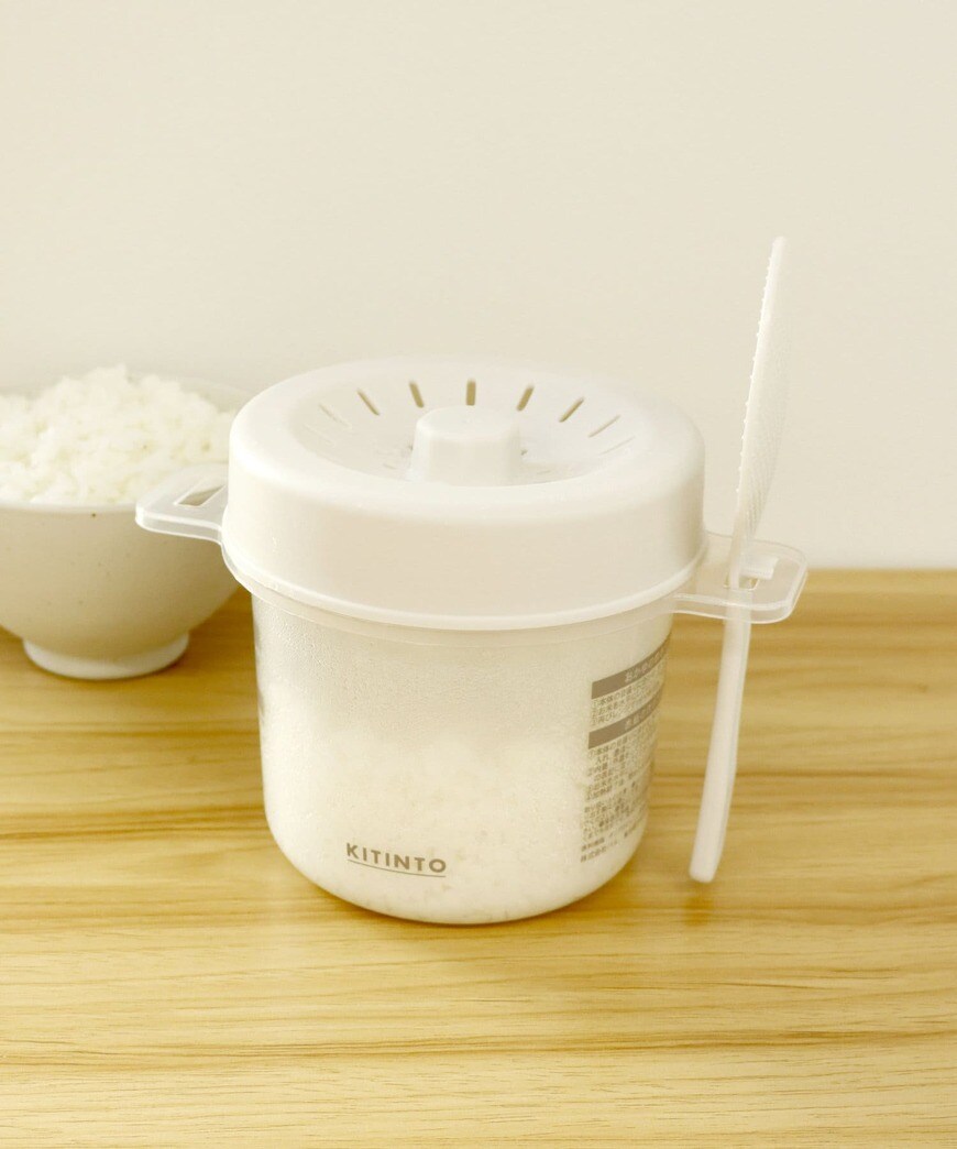 出所：3COINS 公式通販サイト 【KITINTO】一人炊き用炊飯容器